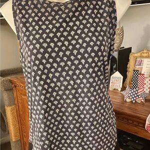 LOFT Navy Blue and White Sleeveless Tank Top